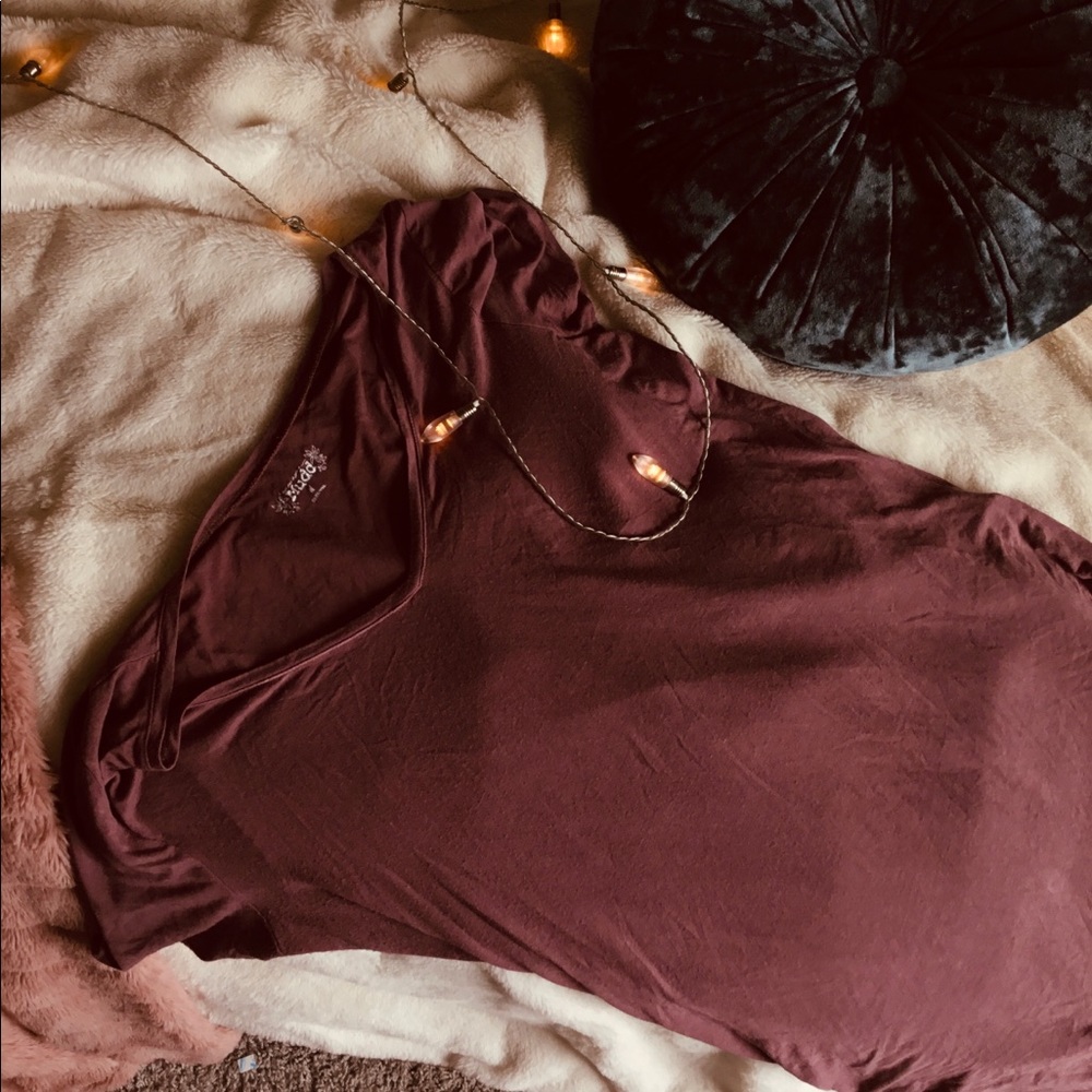 rose purple v neck 😌